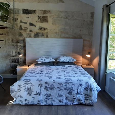 Une Chambre A Юзес Екстер'єр фото
