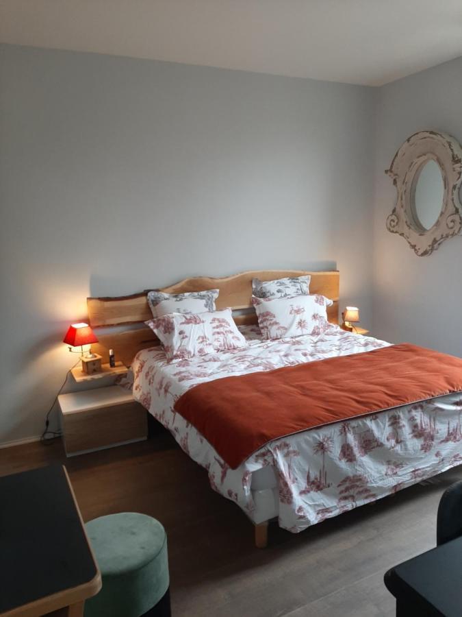 Une Chambre A Юзес Екстер'єр фото